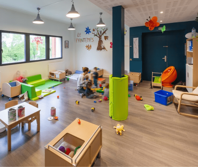 Une salle de vie Crèche Saint Martin